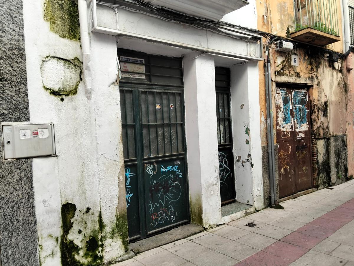 Fotogalería | La calle de Plasencia con más establecimientos cerrados por metro cuadrado