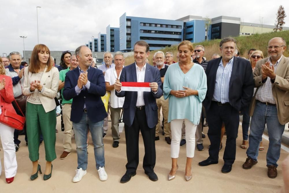 Inaugurado el parking gratuito del Álvaro Cunqueir