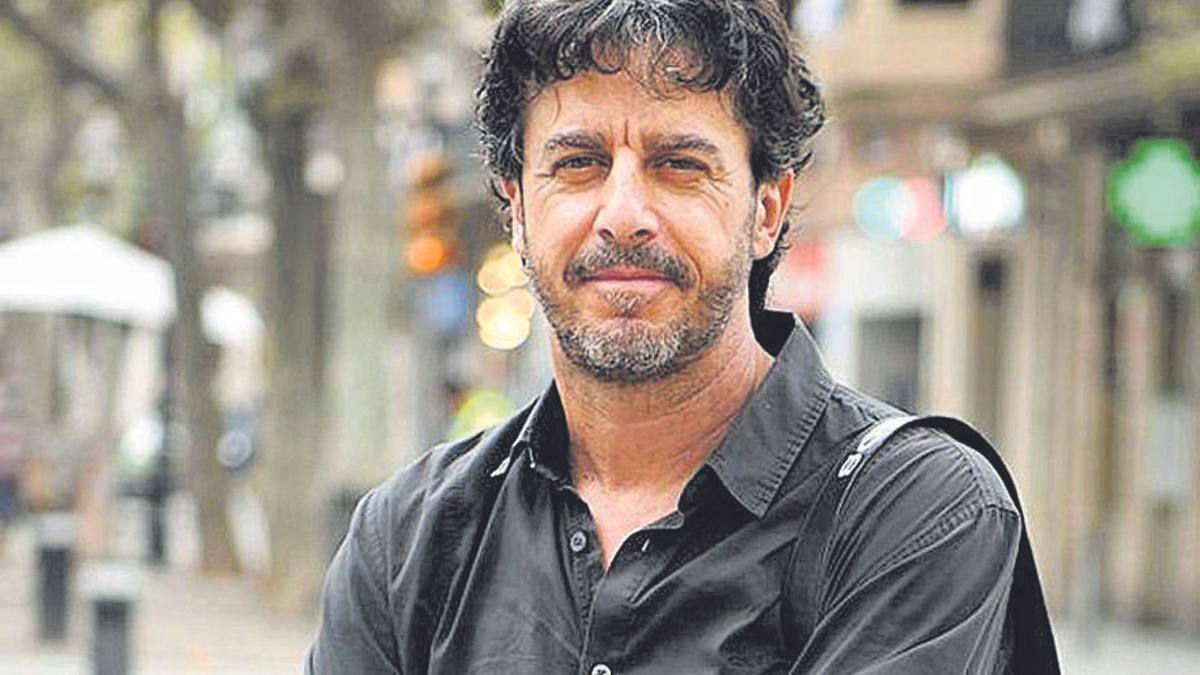 Emilio Morenatti: «Hi ha molt dolor sense fotografiar dels primers mesos de pandèmia» Emilio Morenatti: «Hi ha molt dolor sense fotografiar dels primers mesos de pandèmia»