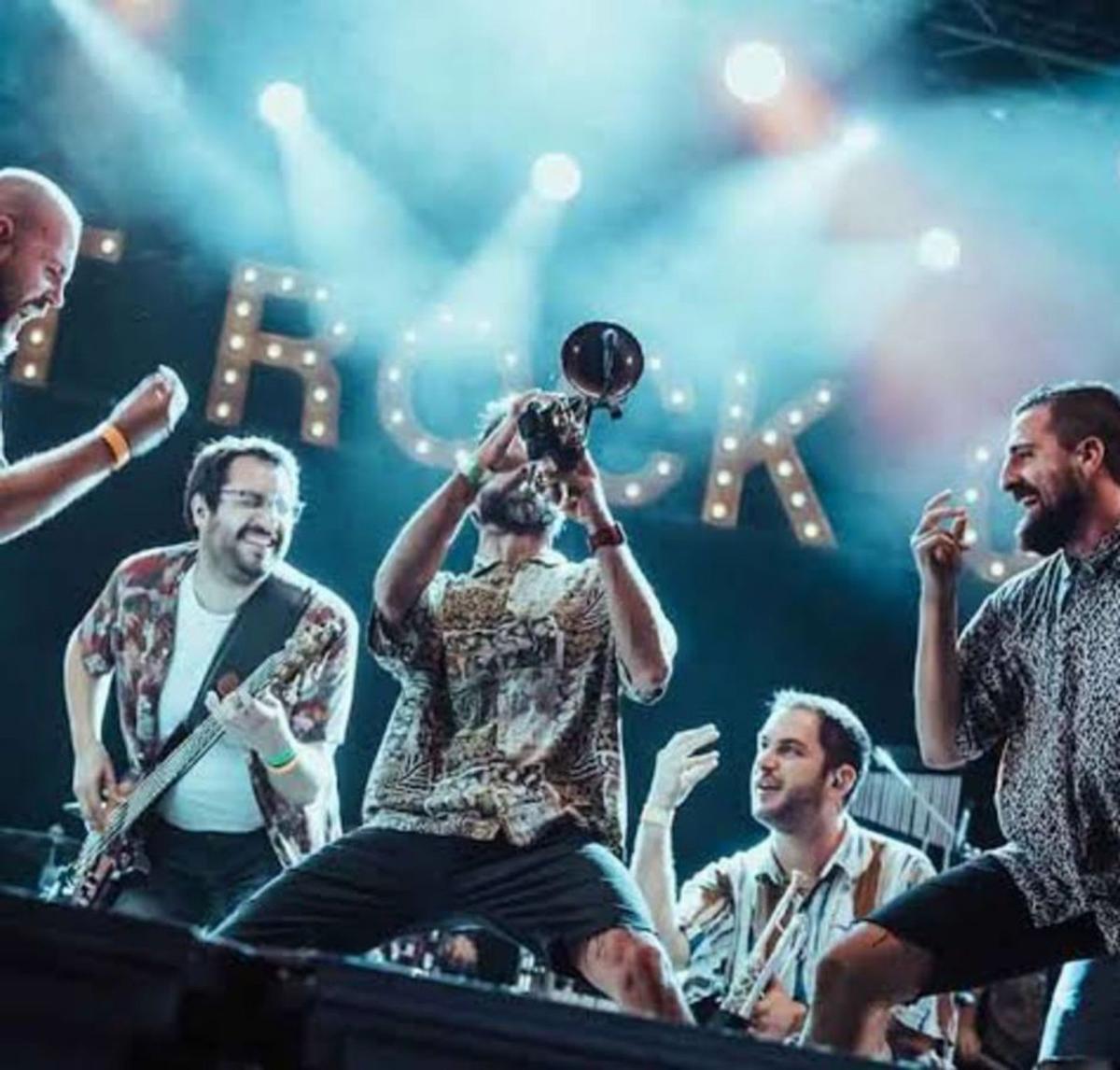 Baixar del tren després d’arribar al cim