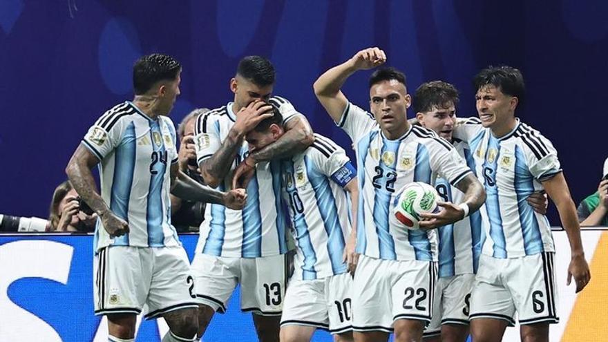 Alineaciones oficiales del Inglaterra-Argentina de semifinales del Mundial 2026: onces confirmados de Tuchel y Scaloni