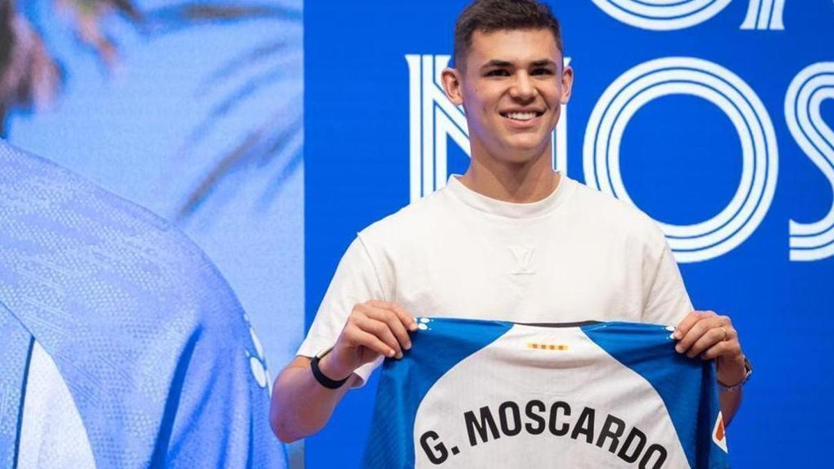 Moscardo, este jueves en su presentación en el RCDE Stadium.