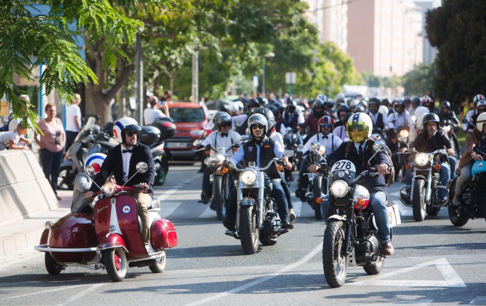 Motos custom y vintage invaden Alicante para luchar contra el cáncer de próstata