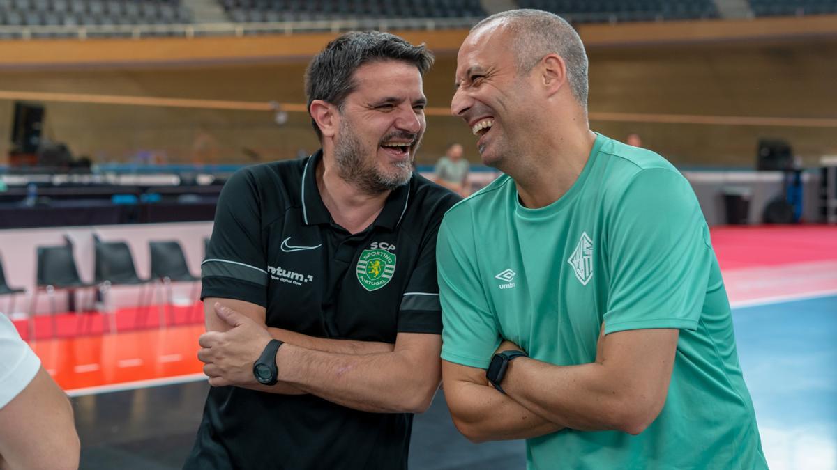 Nuno Dias y Antonio Vadillo bromean este sábado en el Velòdrom Illes Balears.