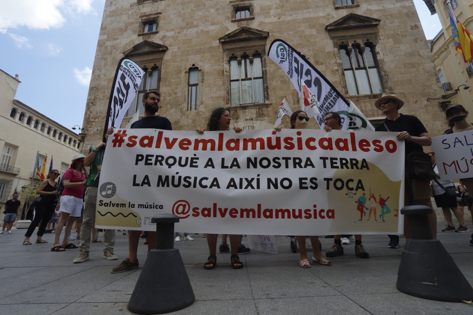 Manifestación del profesorado de la plataforma 'Salvem la música'