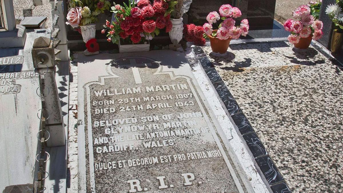 Lápida de William Martin en el cementerio de Huelva.