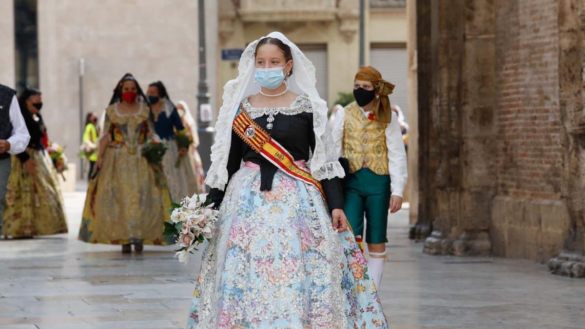 Búscate en el segundo día de Ofrenda por las calles del Mar y Avellanas (entre las 11.00 y 12.00 horas)