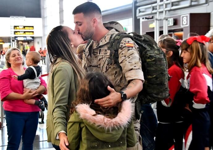 21/05/2019 TELDE.  El jefe del Mando de Canarias, el teniente general Carlos Palacios, despide a la primera rotación de mandos de la Brigada Canarias XVI que se desplaza a Mali para colaborar con la misión de la UE en ese país.  Fotógrafa: YAIZA SOCORRO.  | 21/05/2019 | Fotógrafo: Yaiza Socorro