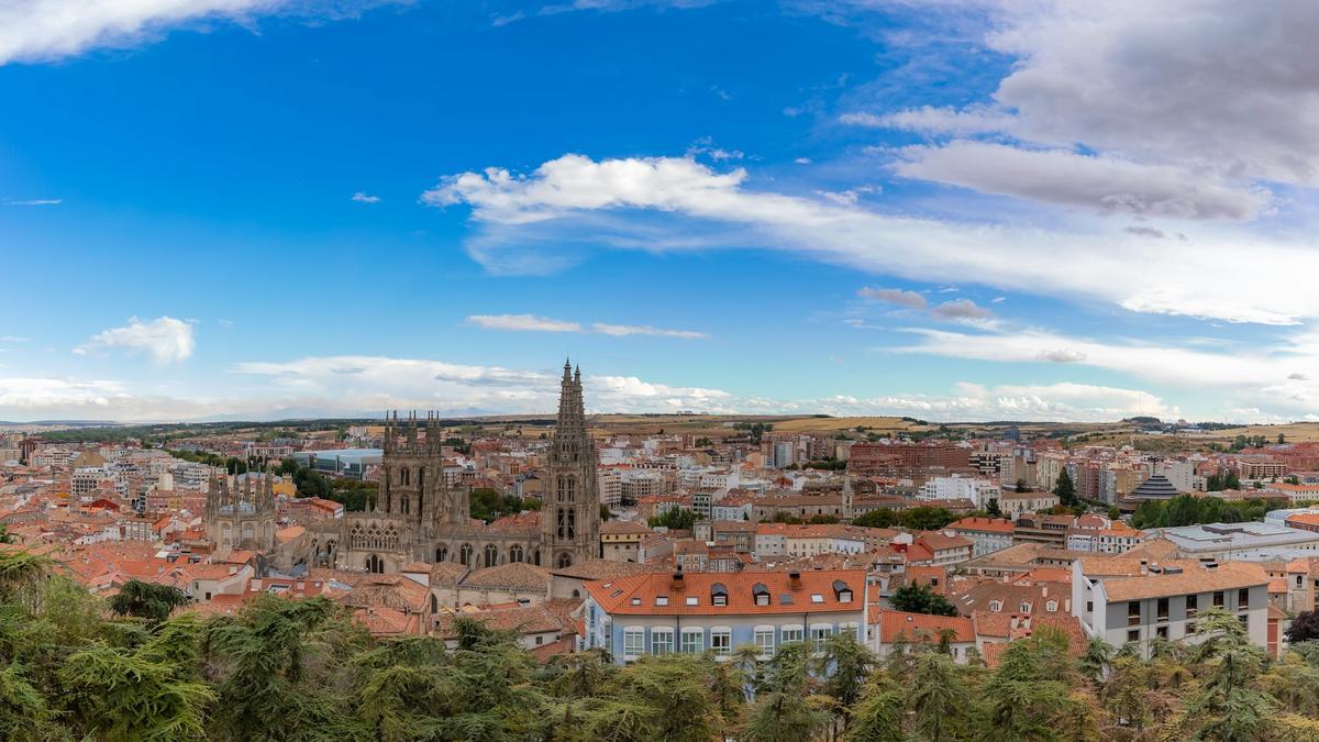 Burgos, una de las ciudades por las que pasa el histórico Camino Teresiano