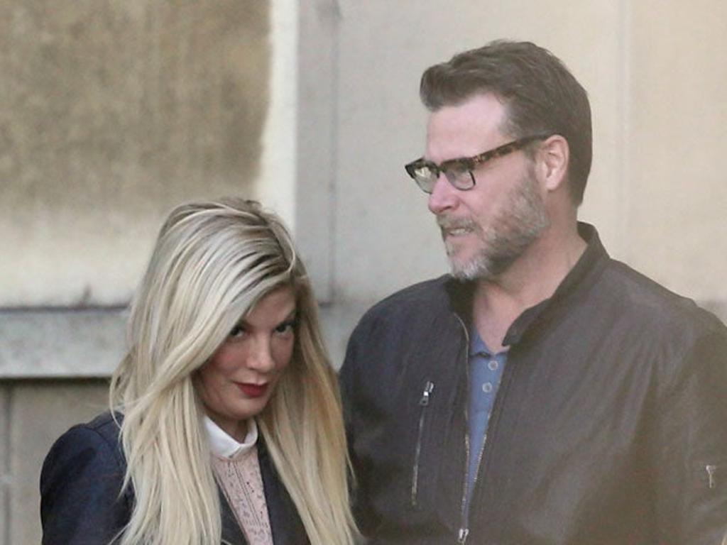 Tori Spelling y Dean McDermott celebran su amor en París