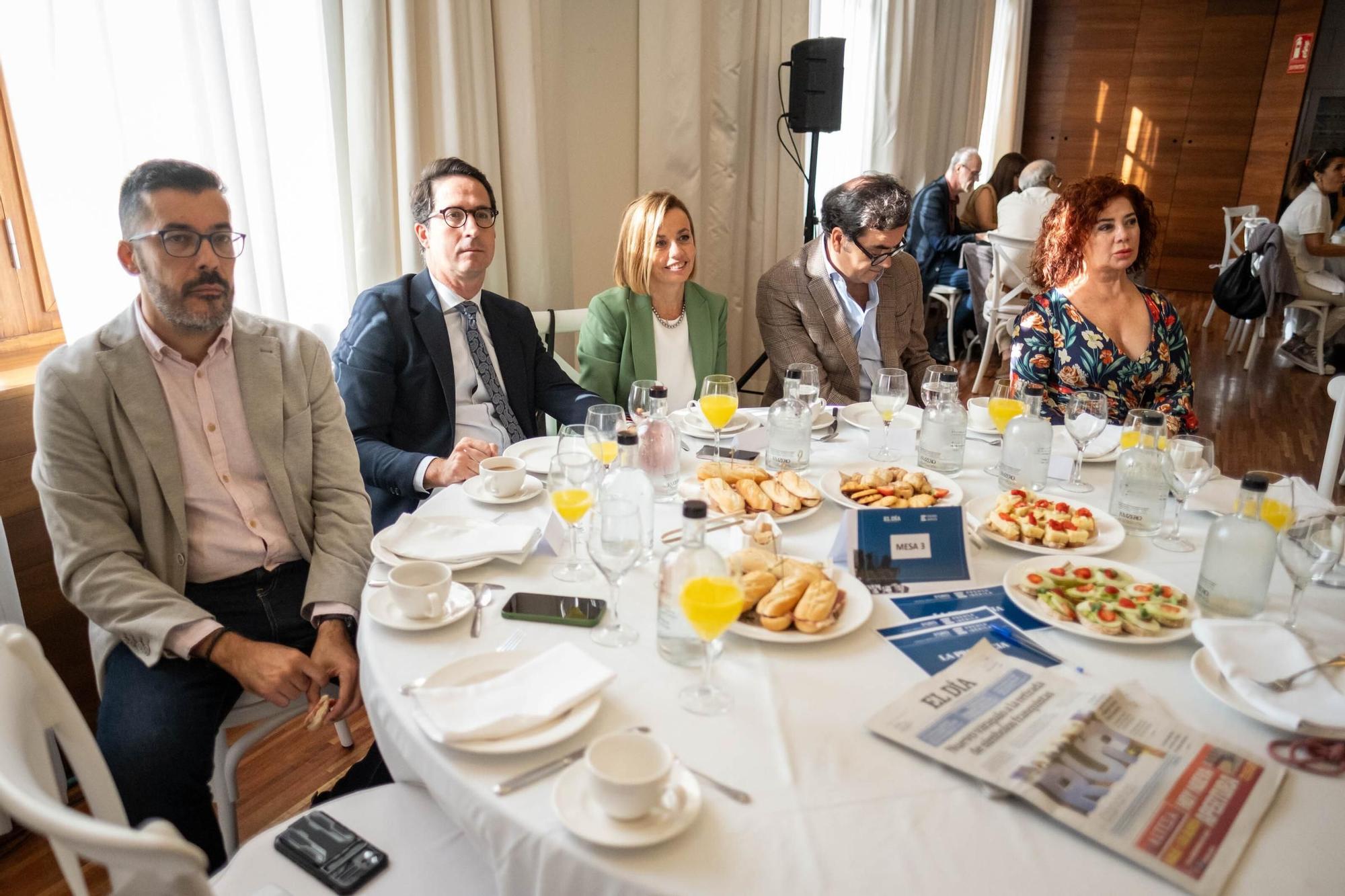 Foro con Manuel Domínguez