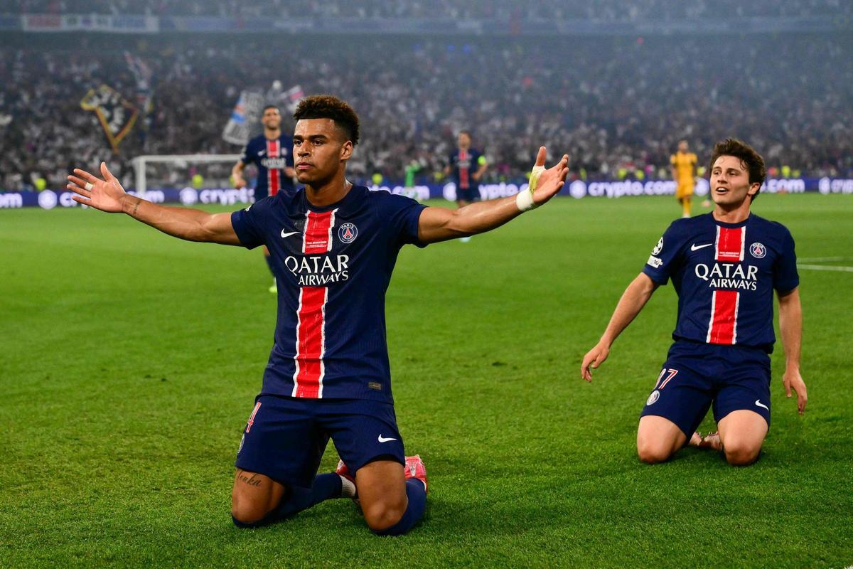 DOUE celebrates 2-0 against Inter.
