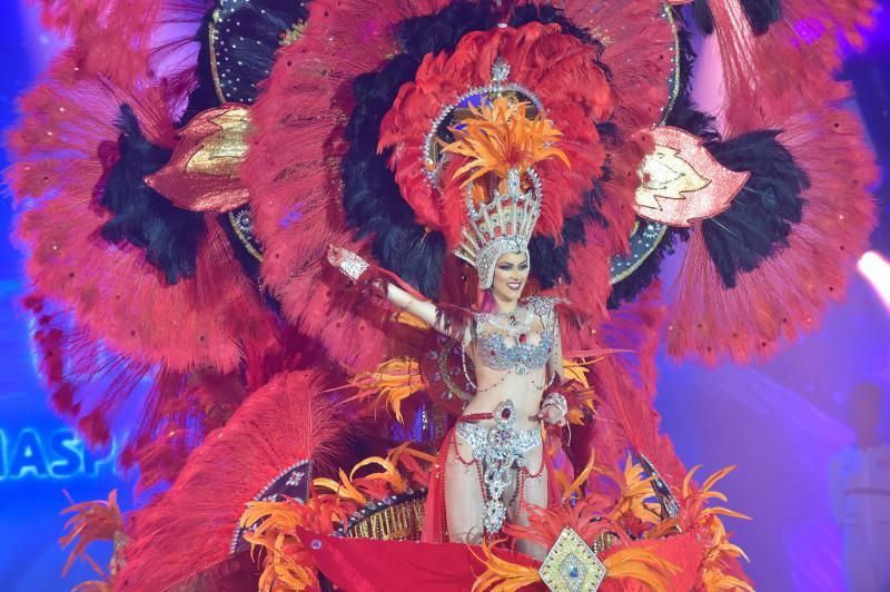 17-03-2019 SAN BARTOLOMÉ DE TIRAJANA. REINA CARNAVAL DE  MASPALOMAS.  02.CRISTINA RODRÍGUEZ GONZÁLEZ. Fantasía: ?Reing of fire?. Diseñador: Aythami Rodríguez Tavio y Kevin Gil Rodríguez. Patrocinador: Justitaly Consulting S.L  Fotógrafo: ANDRES CRUZ  | 17/03/2019 | Fotógrafo: Andrés Cruz