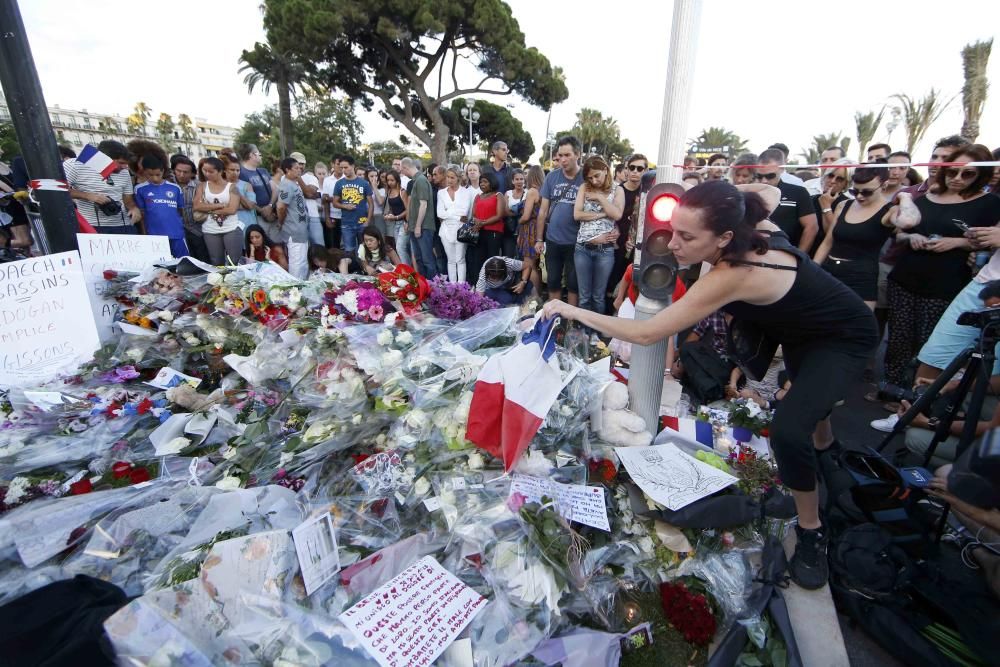 Homenaje a las víctimas del atentado de Niza.