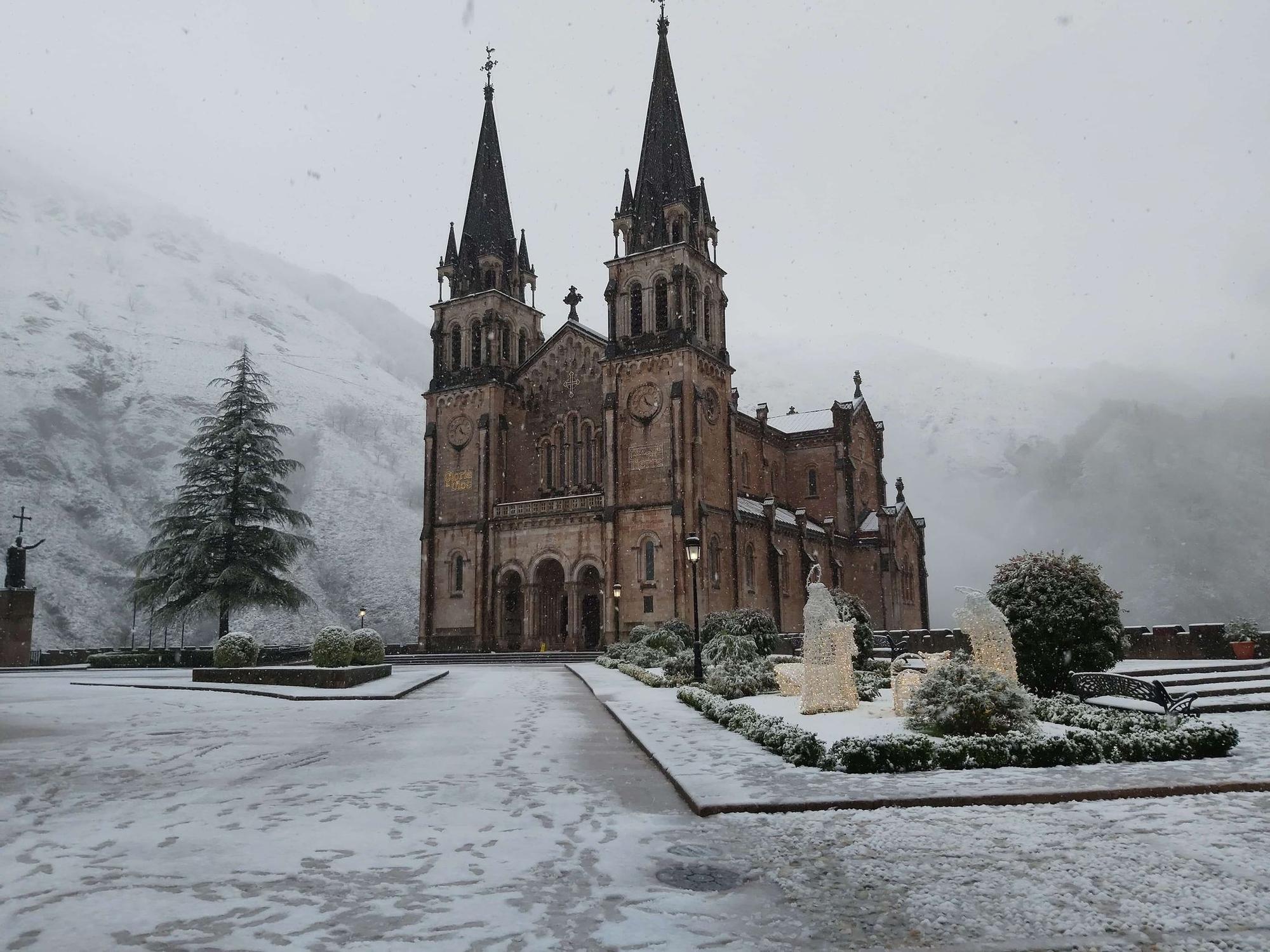 Covadonga, nevado.jpg