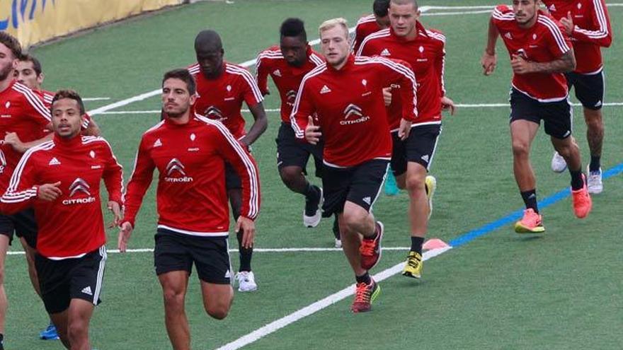 Los jugadores del Celta, en el principio del curso anterior. // R. Grobas