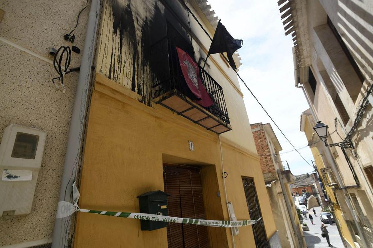 Las imágenes del incendio que ha acabado con la vida de tres personas en Ricote