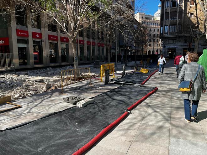 FOTOS: Obras plaza España en Palma | Las vallas amanecen tiradas en el suelo