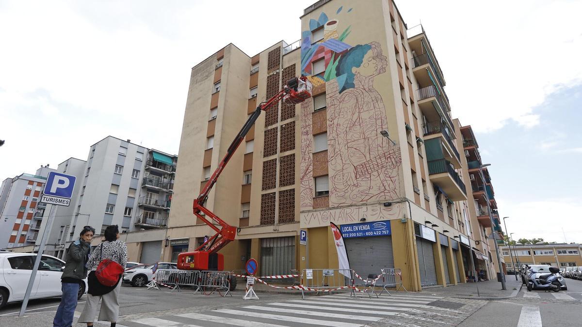 Un edifici del barri de Santa Eugènia, en una imatge d'arixu