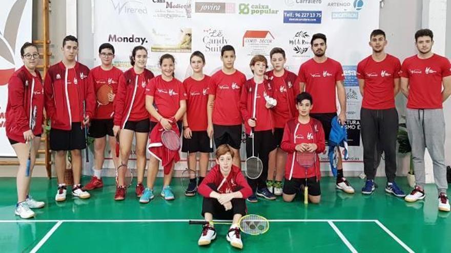 El Bádminton Xàtiva logra un oro, una plata y tres bronces en el Autonómico