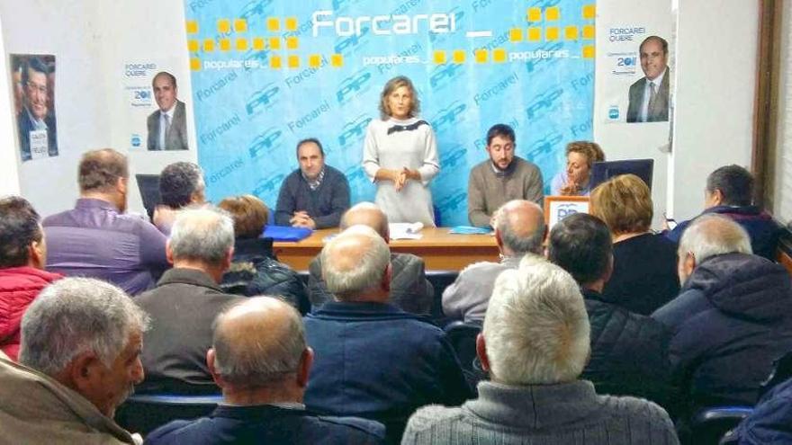 Belén Cachafeiro fue aclamada el viernes alcaldable del PP de Forcarei por el comité ejecutivo.