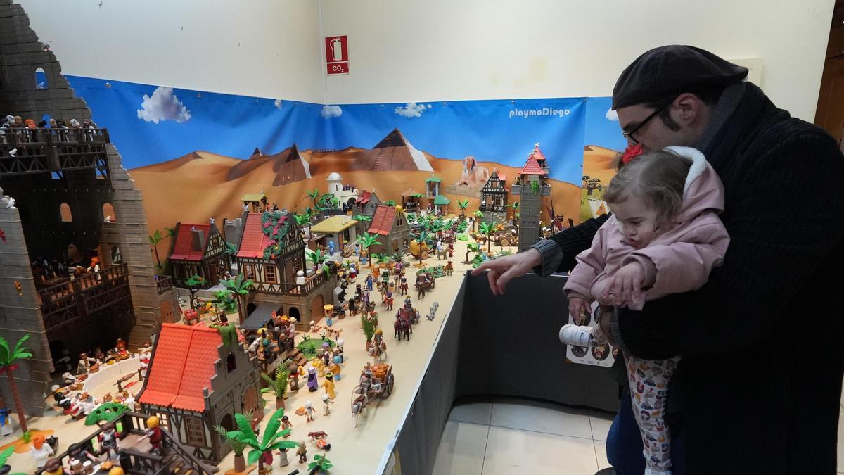 FOTOGALERÍA: Las imágenes del belén con 'clicks' de Playmobil de Diego Pérez en Vila-real