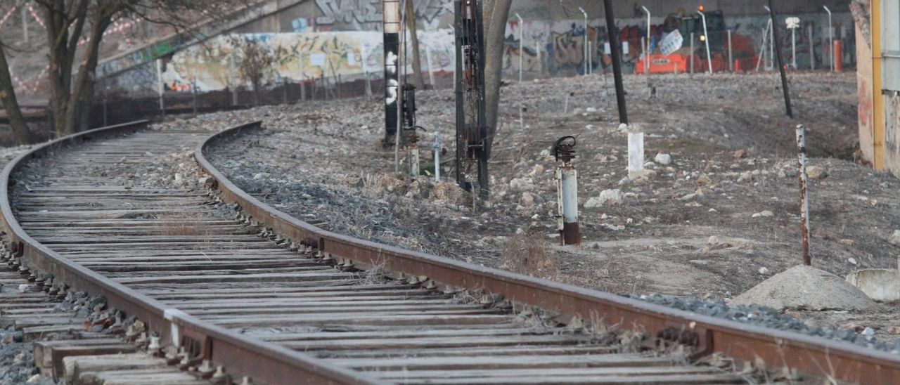 Vías de tren sin uso
