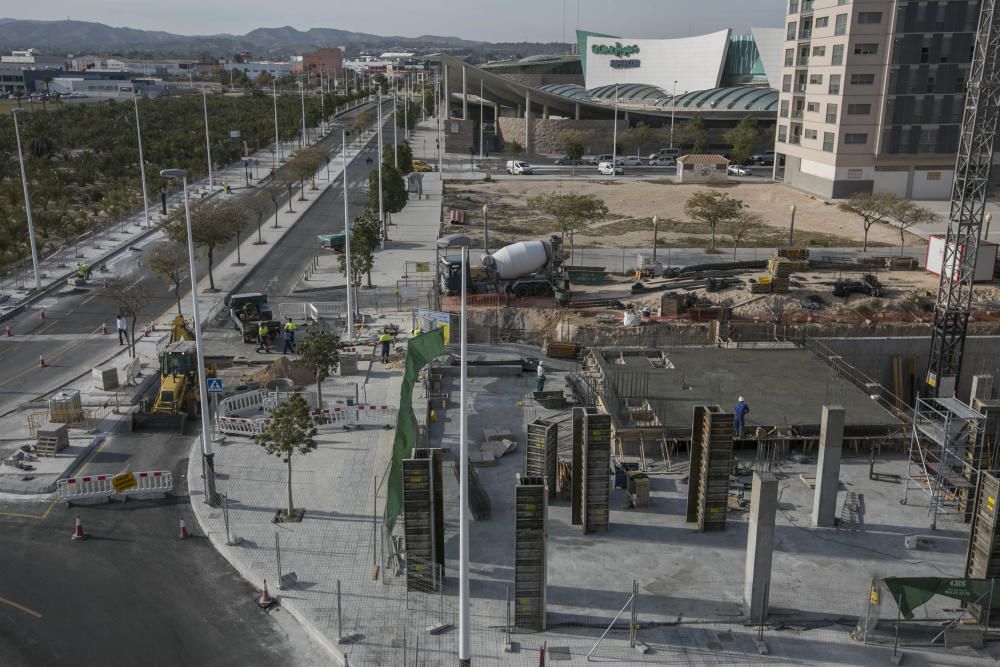 La rotonda del Hospital del Vinalopó en Elche