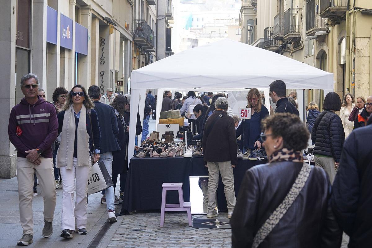 Les imatges de la botiga al carrer de Girona