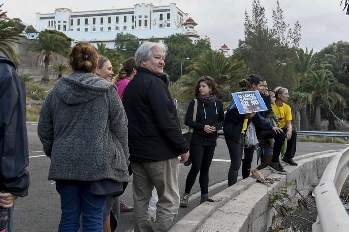 15-11-19 LAS PALMAS DE GRAN CANARIA.PLAZA DE SANTA ANA-PRISION DE SAN JUAN. LAS PALMAS DE GRAN CANARIA. Marecha contra los CIES. Fotos: Juan Castro.  | 15/11/2019 | Fotógrafo: Juan Carlos Castro