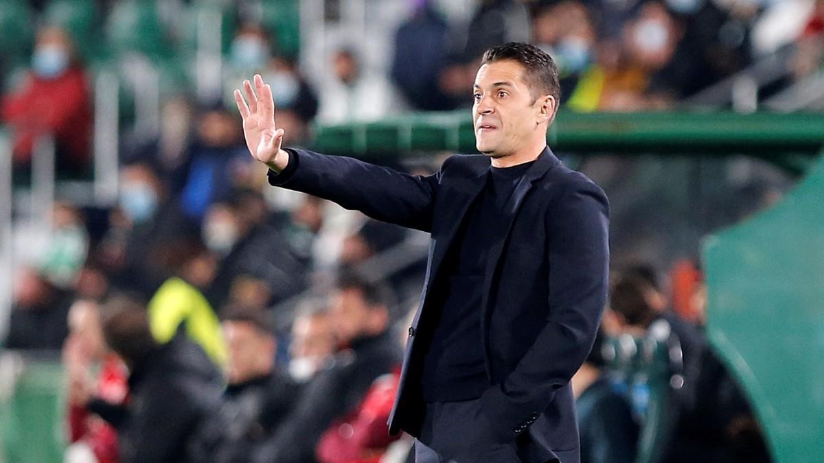 Francisco, técnico del Elche, durante el encuentro ante el Rayo