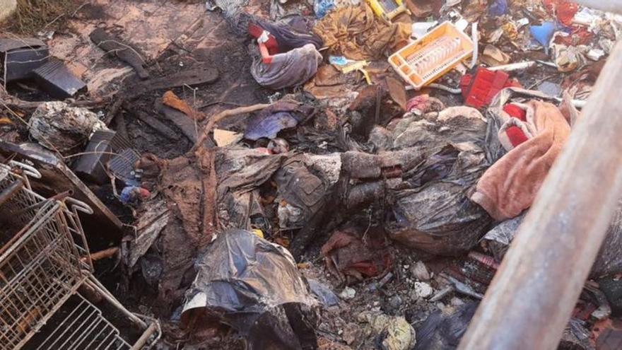 Preocupació veïnal per la insalubritat i l’abandó d’unes finques al carrer Pujades de Figueres