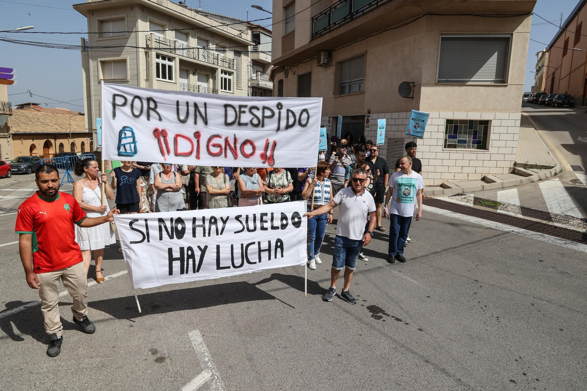 Manifestación de los trabajadores de Belda Llorens en Banyeres