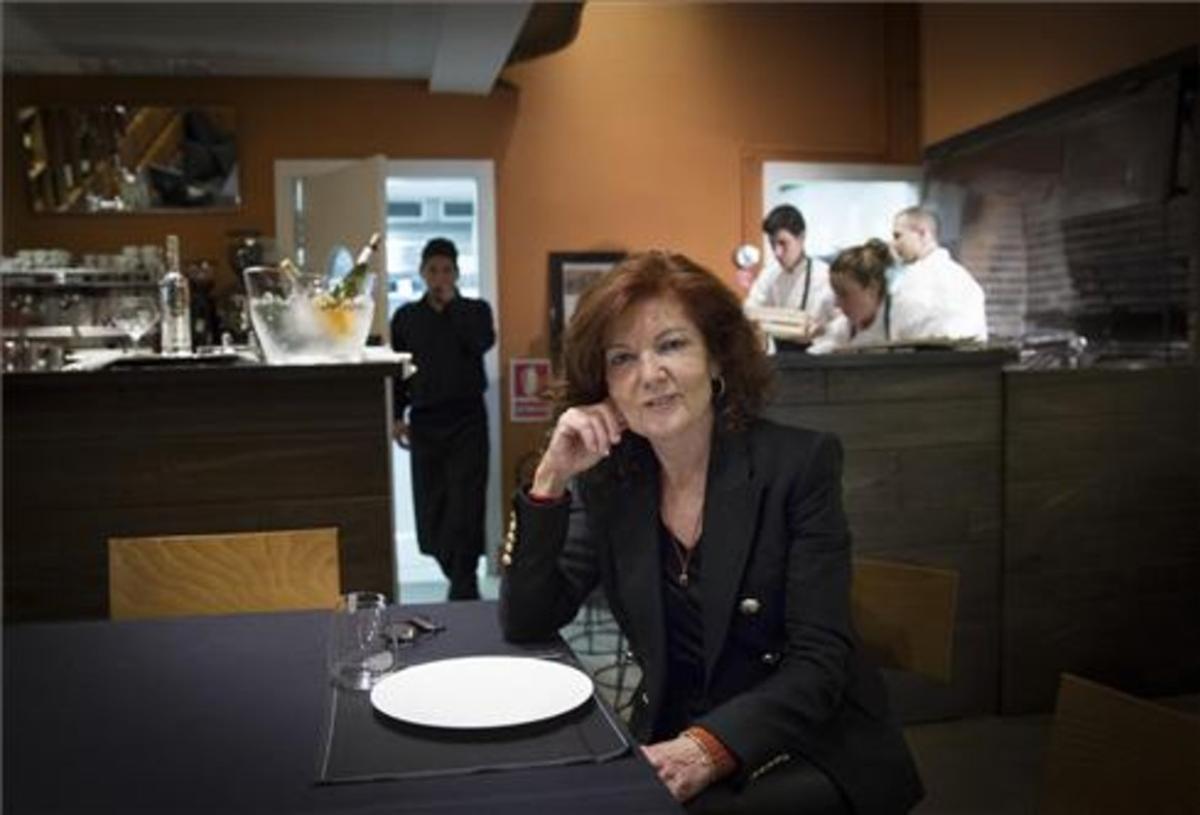 Mey Hofmann, en el comedor de la taberna. Foto: Carlos Montañés