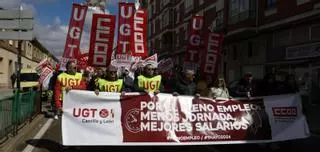 Primero de Mayo: Un millar de personas pide en Zamora "pleno empleo para jóvenes"