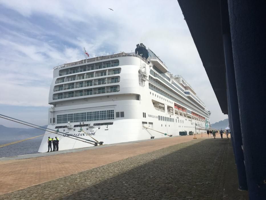 Doble escala de cruceros en Vigo