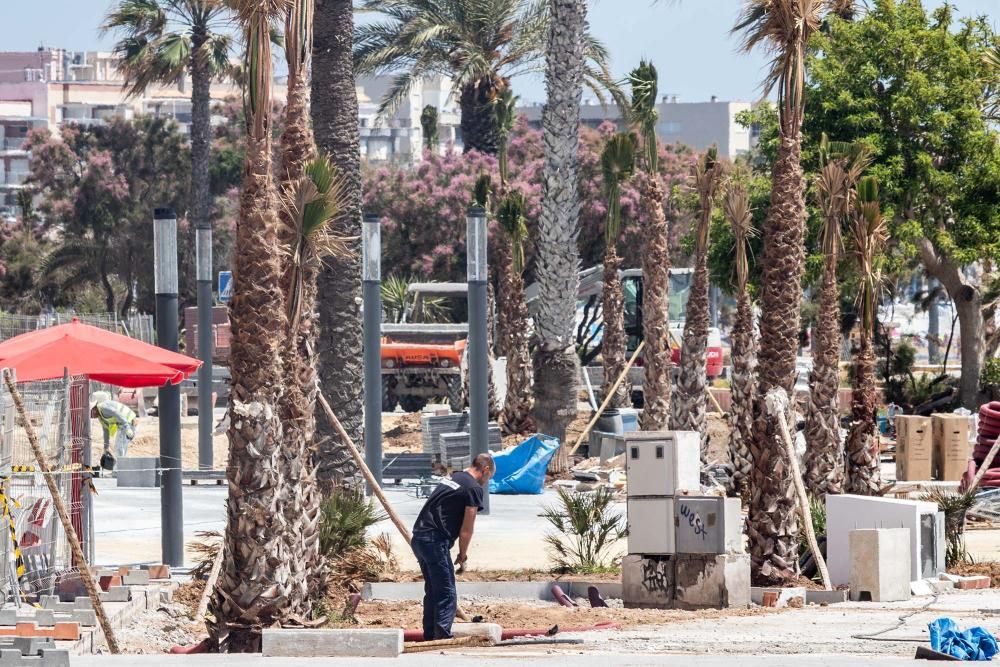 El aspecto de la renovación es similar a los paseos de Juan Aparicio y de la playa del Cura y ha costado un millón de euros