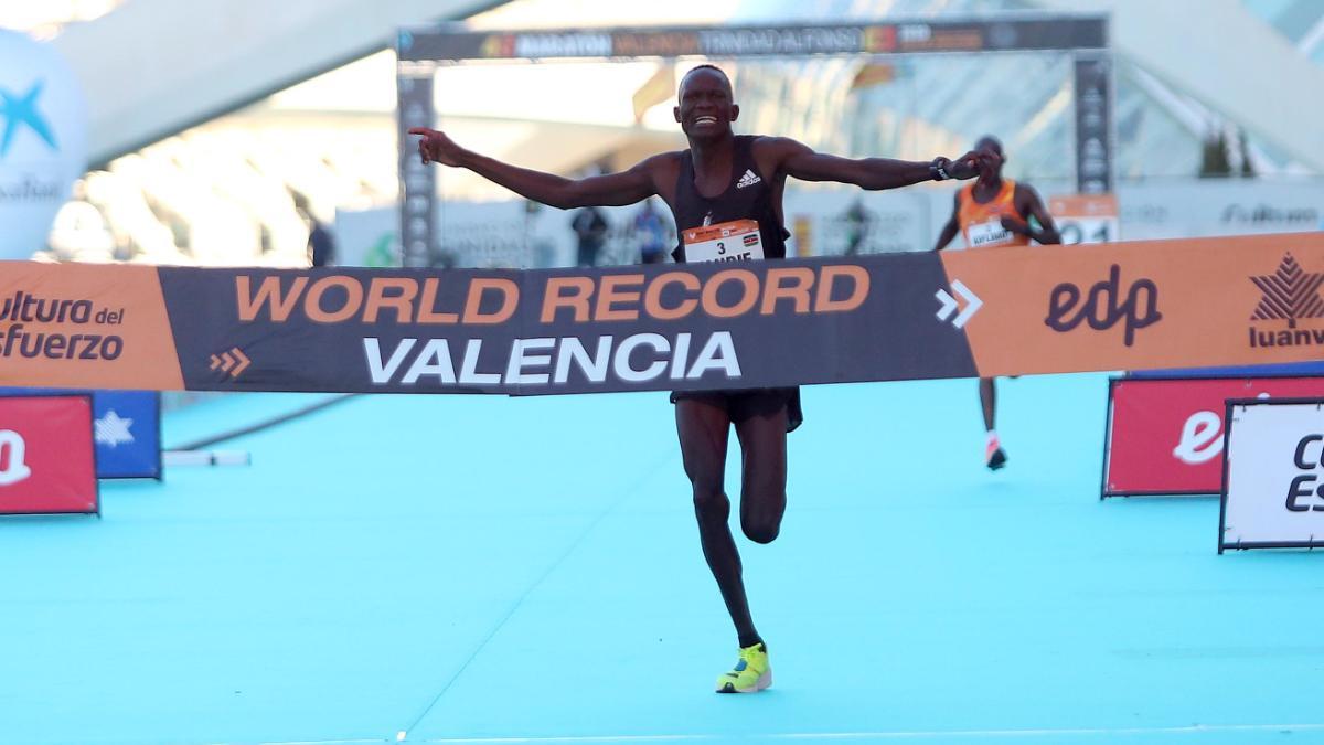 Maratón Valencia 2020: las imágenes del maratón y el Medio Maratón