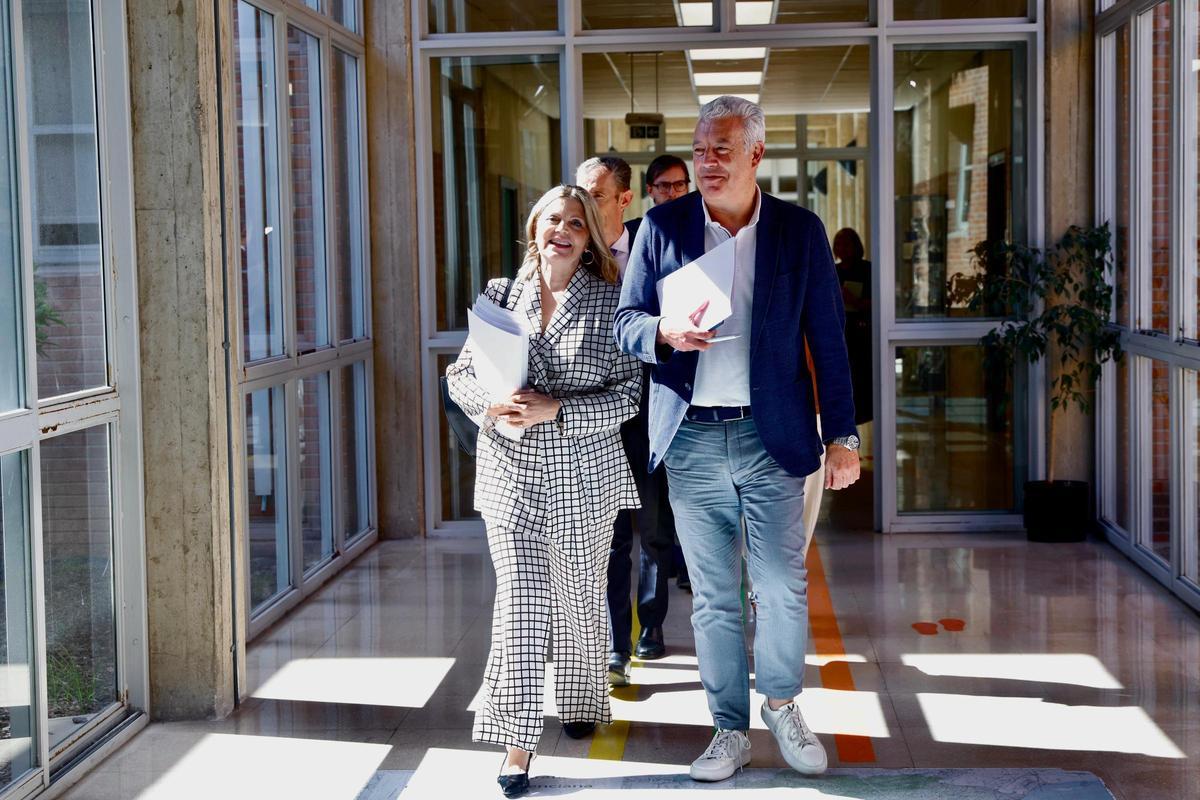 Así ha sido la reunión de los sindicatos con la consellera Carmen Ortí: ha durado 10 minutos después del no rotundo de los sindicatos