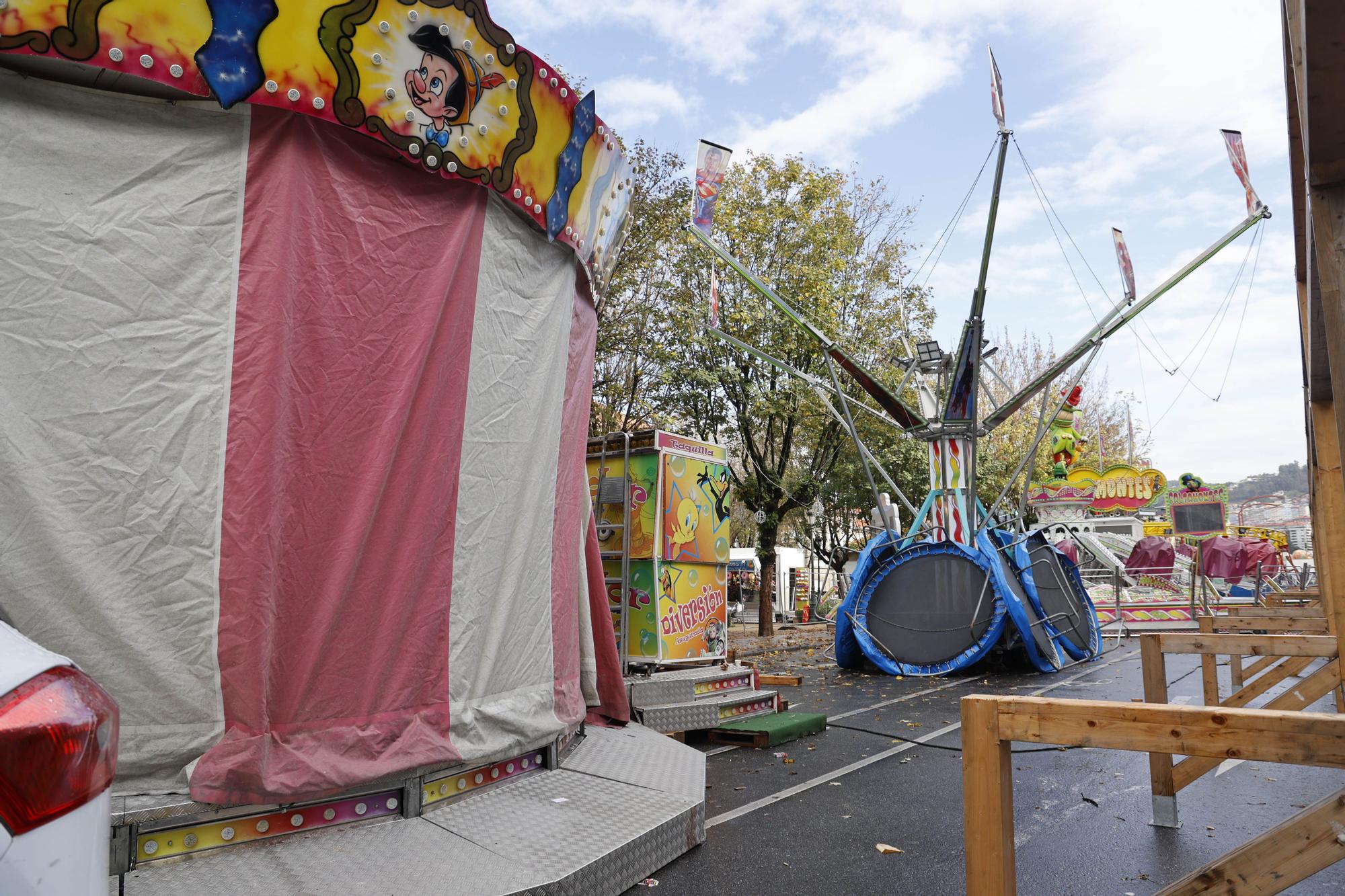 Saltos y más saltos: un clásico de las atracciones en la Navidad de Vigo.