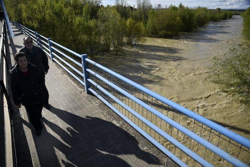 La crecida del Ebro se acerca a Zaragoza