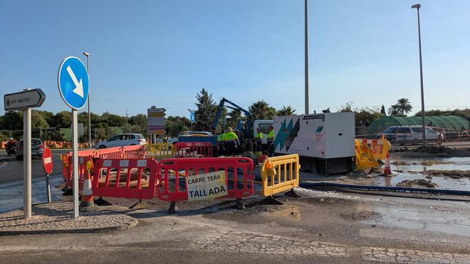 FOTOS | Las imágenes de la visita a la avería en una conducción de agua desalada en Pollença