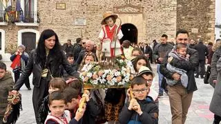 Aldeacentenera mantiene su tradicional procesión de El Pastorcito