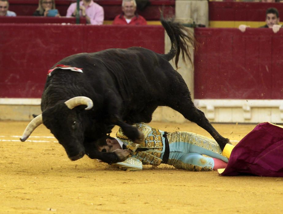 Juan José Padilla sufre otra grave cogida en Zaragoza