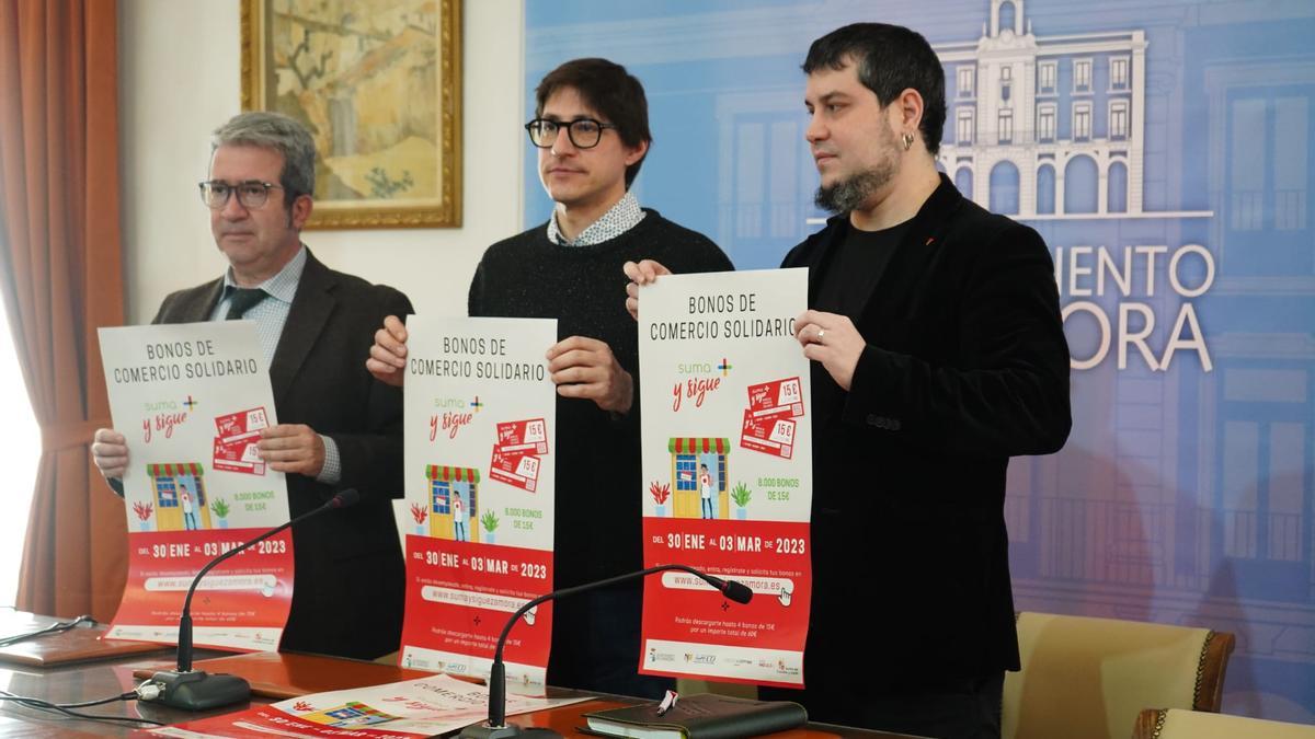 Ángel Hernández, Ruperto Prieto y Diego Bernardo.