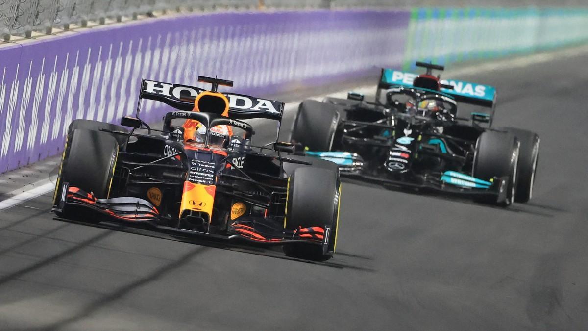 Max y Lewis protagonizaron una dura batalla