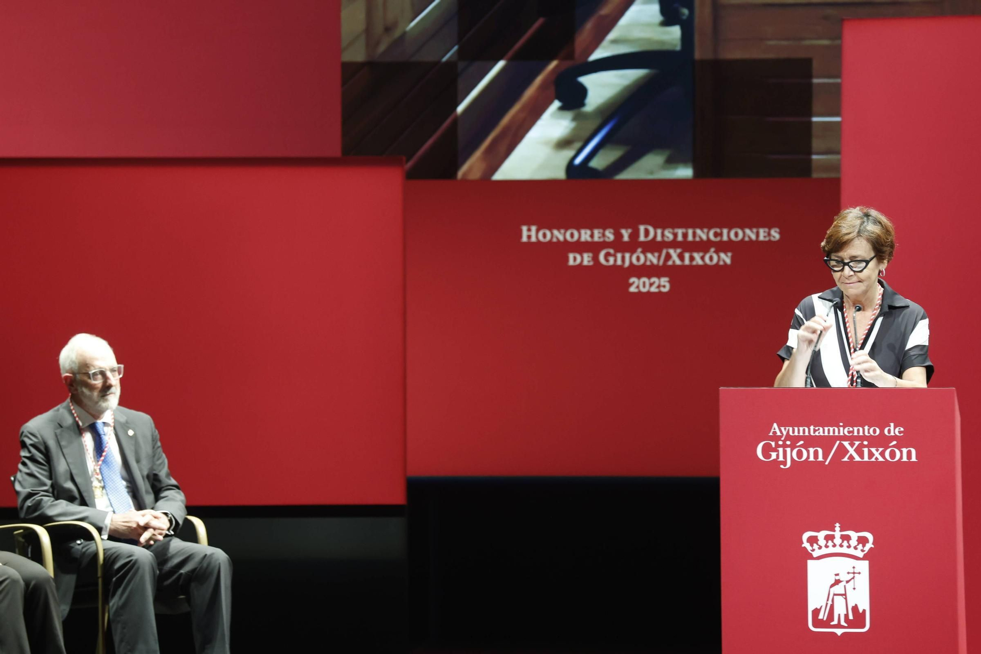 La entrega de medallas y distinciones de Gijón, en imágenes