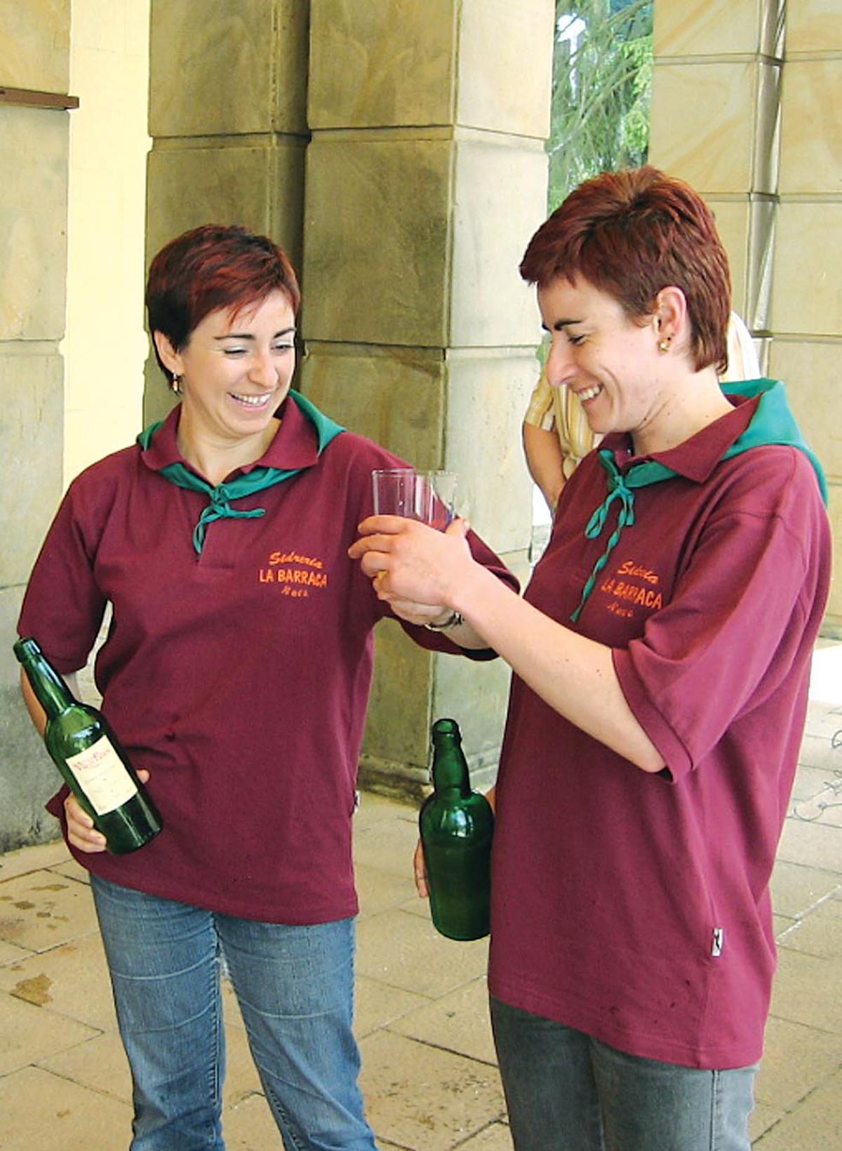Las hermanas Laura y Susana Ovín.