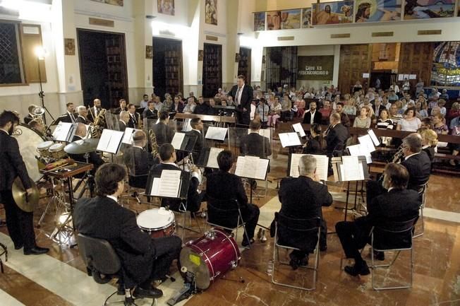 HOMENAJE A MARA GONZALEZ EN LA PLAZA DEL PILAR