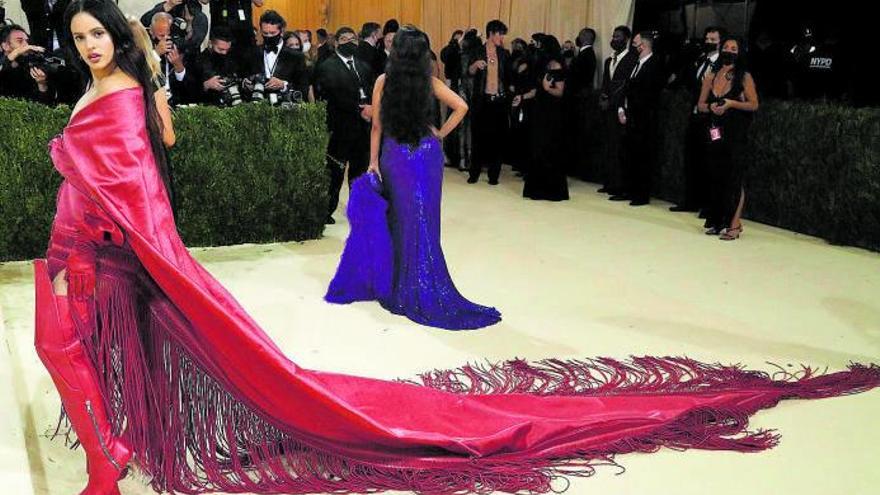 Rosalía, con su mantón de manila en la edición pasada. |   // ANZUONI/REUTERS